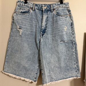 Blank NYC THE LEONARD Loose Bermuda Light Blue Bermuda Shorts